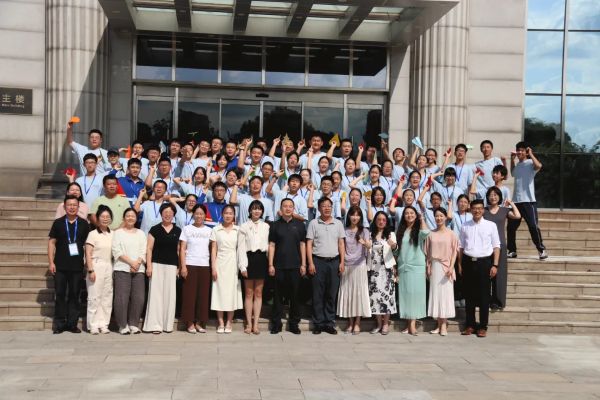 夏令营合影.jpg
