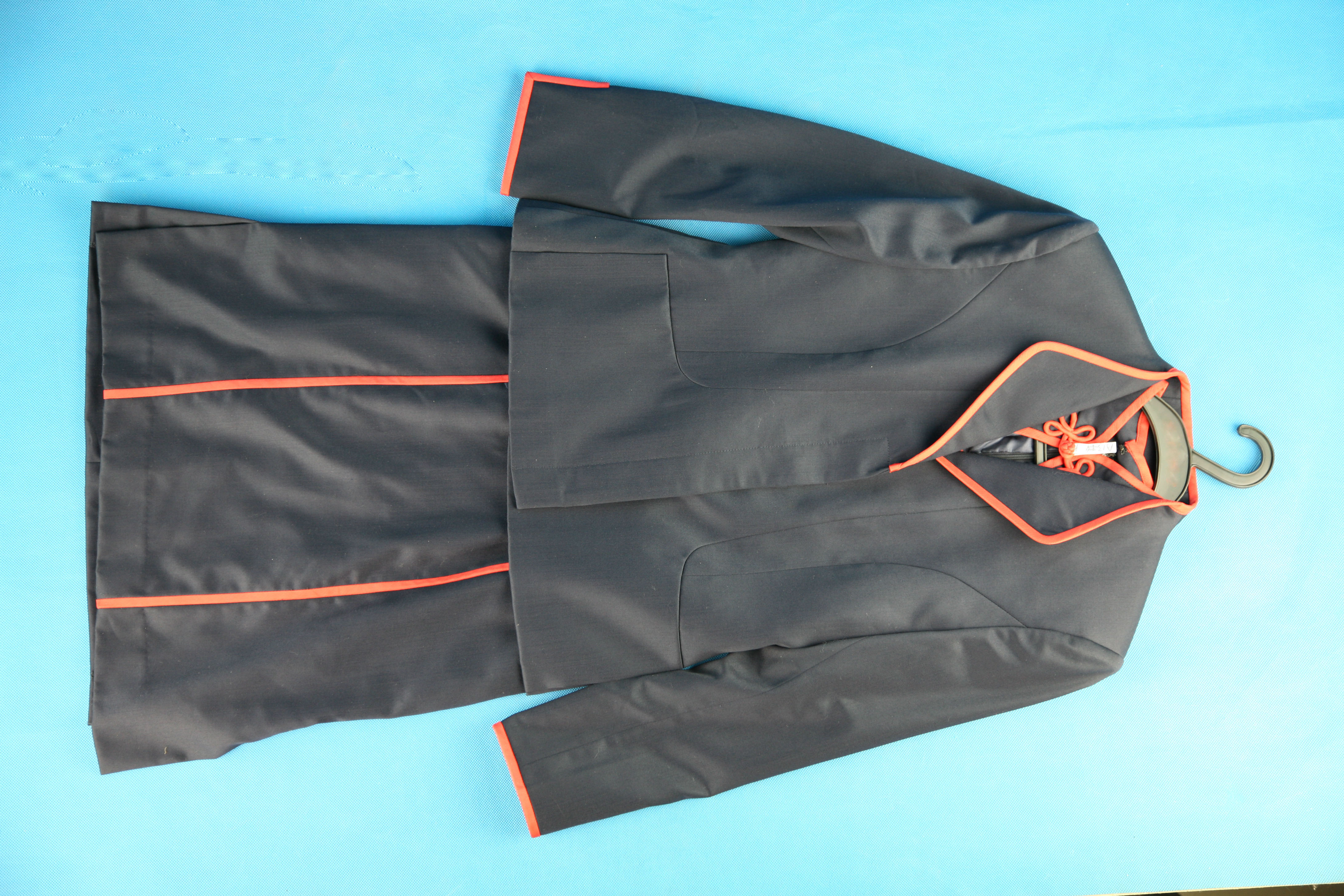 MB001764非凡航空有限公司舱务员女制服.jpg